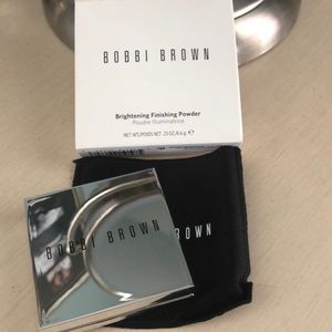 Brightening Finishing Powder (Brightening Nudes)